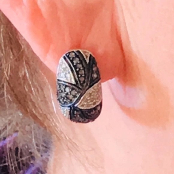 NWOT 1.00 CTW GENUINE DIAMOND SEMI HOOP EARRINGS - Picture 8 of 15